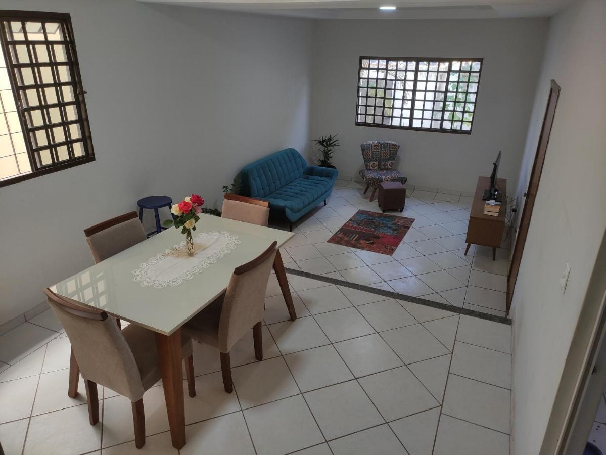 Casa Completa Com Piscina Em Bairro Nobre De Uberlandia别墅 外观 照片