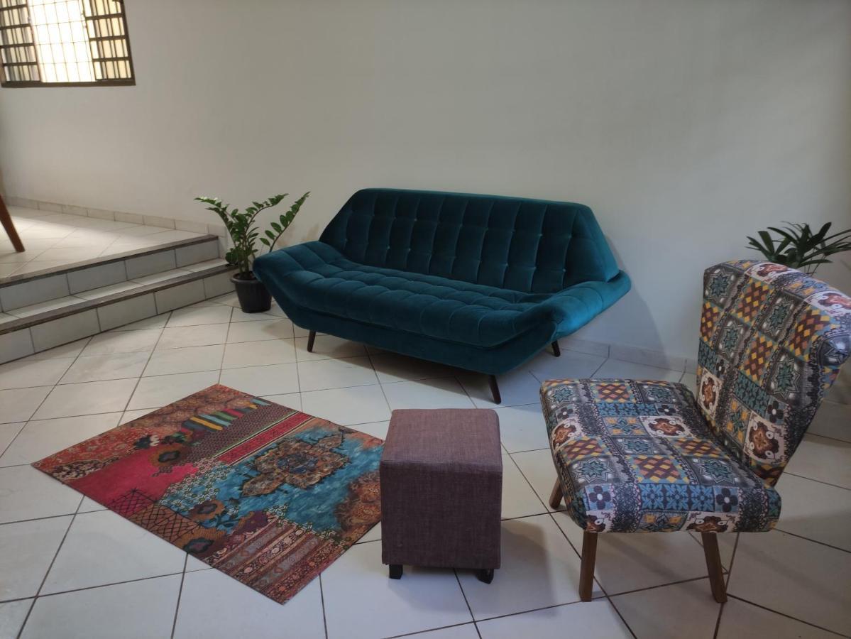 Casa Completa Com Piscina Em Bairro Nobre De Uberlandia别墅 外观 照片